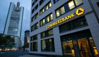 commerzbanktan uyari turk lirasi kotulesmeye devam ediyor 2LwemfDj