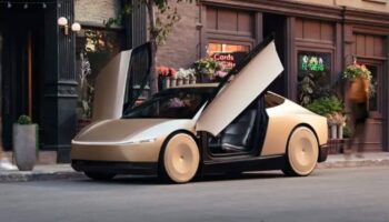 teslanin surucusuz robotaksisi cybercab pariste tanitildi fHgcaP9J