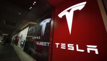 elektrikli arac piyasasinda neler oluyor teslanin merakla beklenen ucuz modeli tanitildi XmKkGHt4