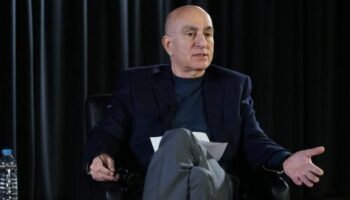 mahfi egilmezden turkiye analizi o zamanlar yoksulduk ama mutluyduk NtZrjEeB