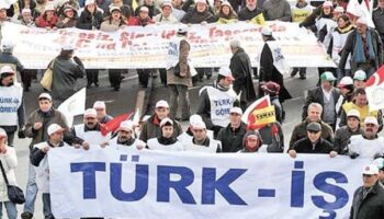 turk isten karayollarina grev karari xsxxNkSJ