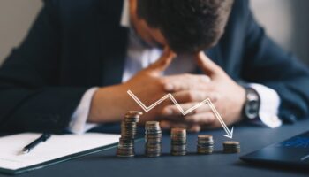 turkiyenin 49 yillik dev holdingi resmen iflas etti spObz2OG