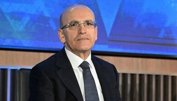 bakan mehmet simsek asya pazarinda yatirimcilarla bir araya geldi QcV6Hci8