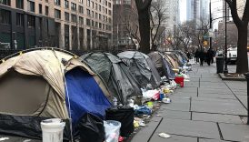 calisiyor ama evsiz is bul kurtul hik yesi neden coktu 4uNzjACs