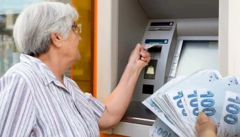 ekonomik kriz emeklileri vurdu bayram ikramiyesi umutlari karartti B6CDmYjk