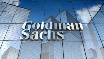 goldman sachs altin beklentisini yukseltti guclenen talep fiyat hedefini 5400 dolara tasidi mUVaH4Oq