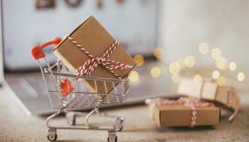 ingilterede tuketici guveni ocak ayinda dususunu surdurdu eVH2rwLO